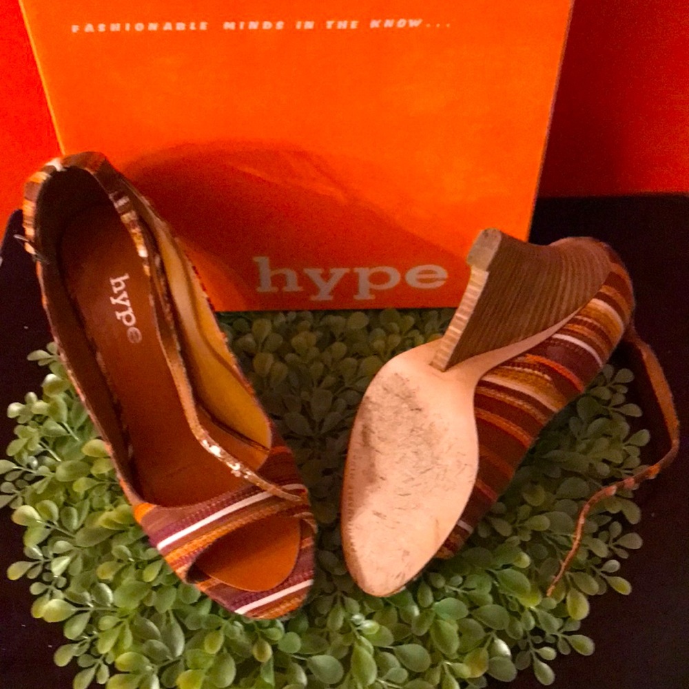 Brand: Hype Color: Multi Size: 9